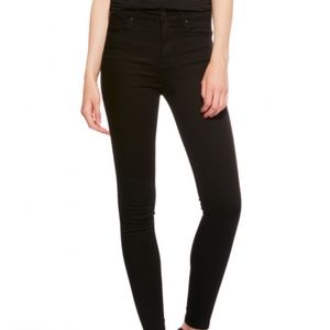 Mott & Bow Black High Rise Skinny Jean